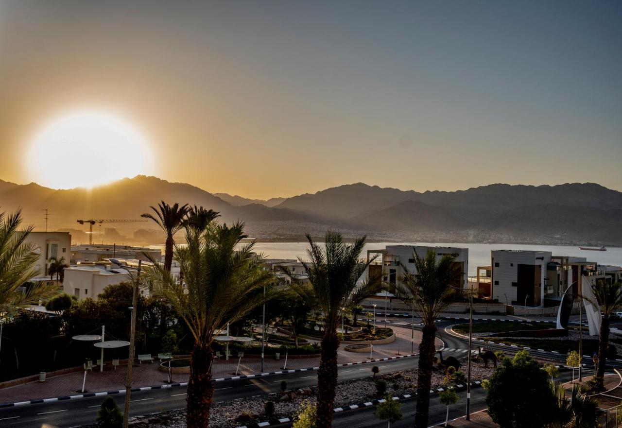 Yanz Eilat